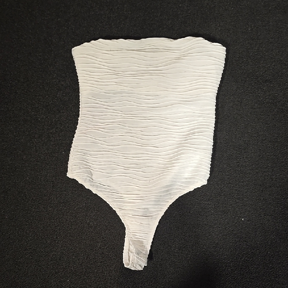Princess Polly White Textured Bodysuit - Picture 2 of 6